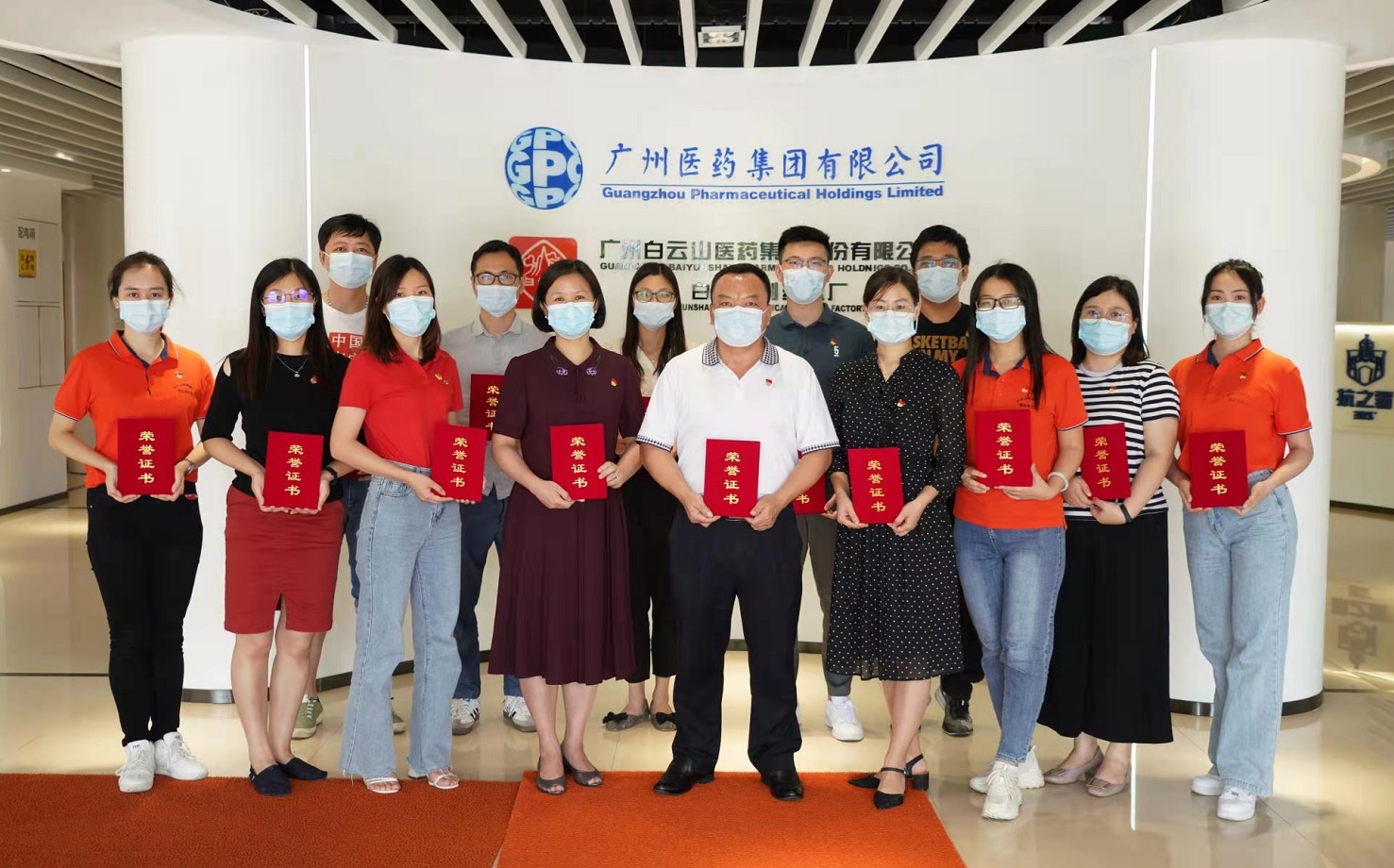 微光——致敬第五党支部最美自愿者