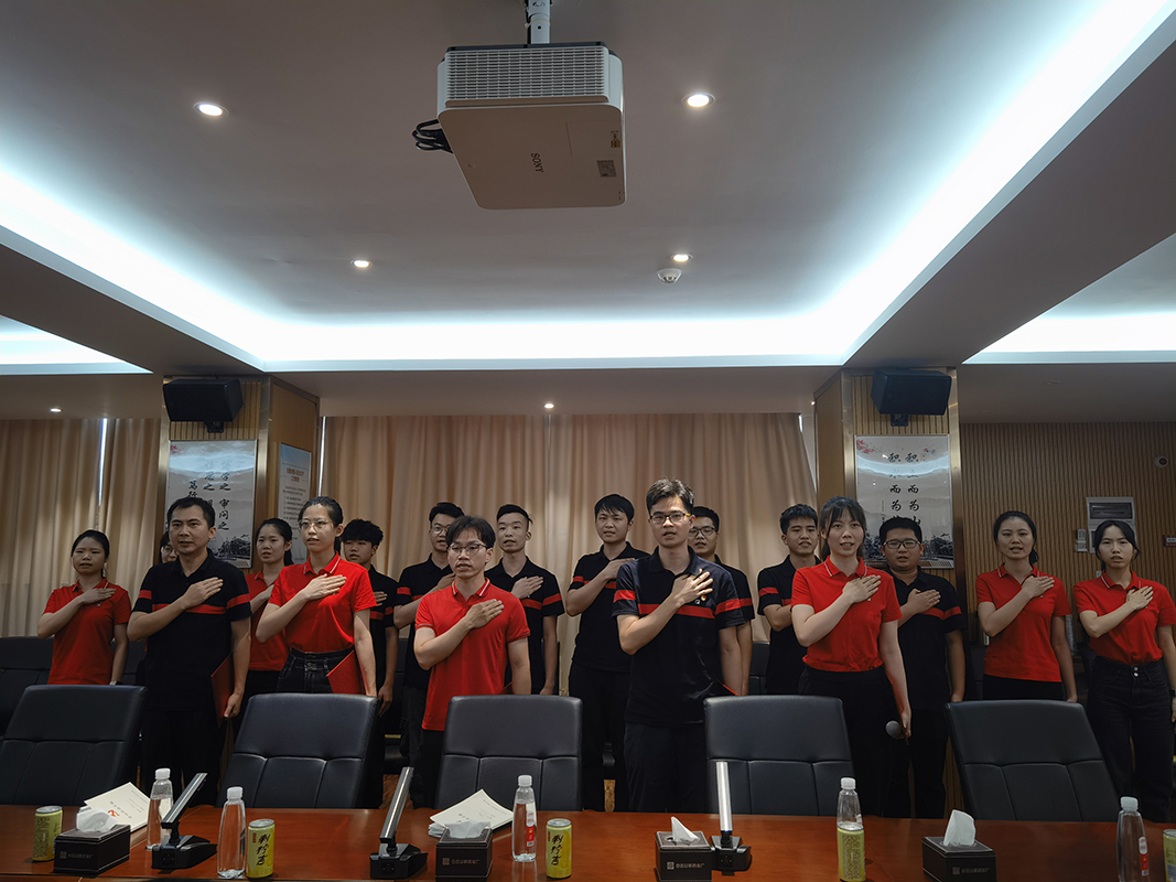 发挥“五四”精神，，，，，践行初心使命——记金戈车间党支部主题党日运动